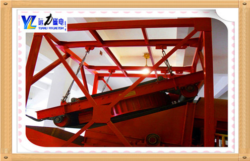 自卸式電磁除鐵器運(yùn)行中特別注意的事宜 自卸式電磁除鐵器運(yùn)行中特別注意的事宜