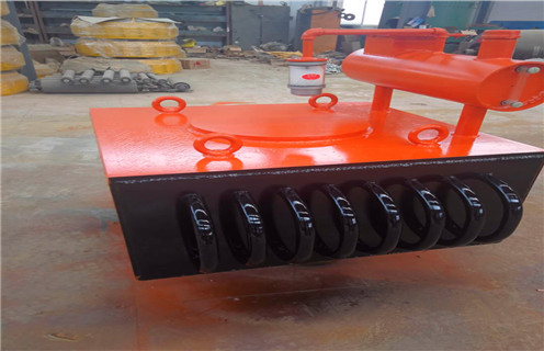 油冷式電磁除鐵器，北京油冷式電磁除鐵器批發(fā)構(gòu)造電氣工作原理_北京油冷式電磁除鐵器批發(fā)加多少號(hào)油_選型 