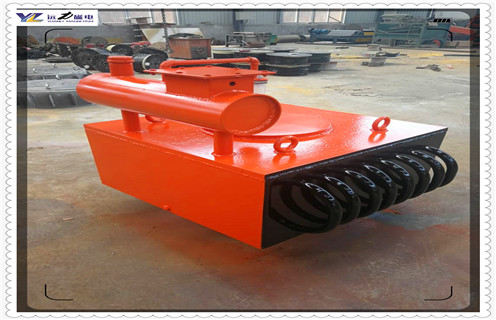 油冷電磁除鐵器，山東懸掛式油冷電磁除鐵器RCDA-8經(jīng)濟節(jié)能構造電氣工作原理_山東懸掛式油冷電磁除鐵器RCDA-8經(jīng)濟節(jié)能加多少號油_選型