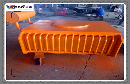 油冷電磁除鐵器，吉林油冷電磁除鐵器的工作原理_規(guī)格型號_吉林油冷電磁除鐵器內(nèi)部結構